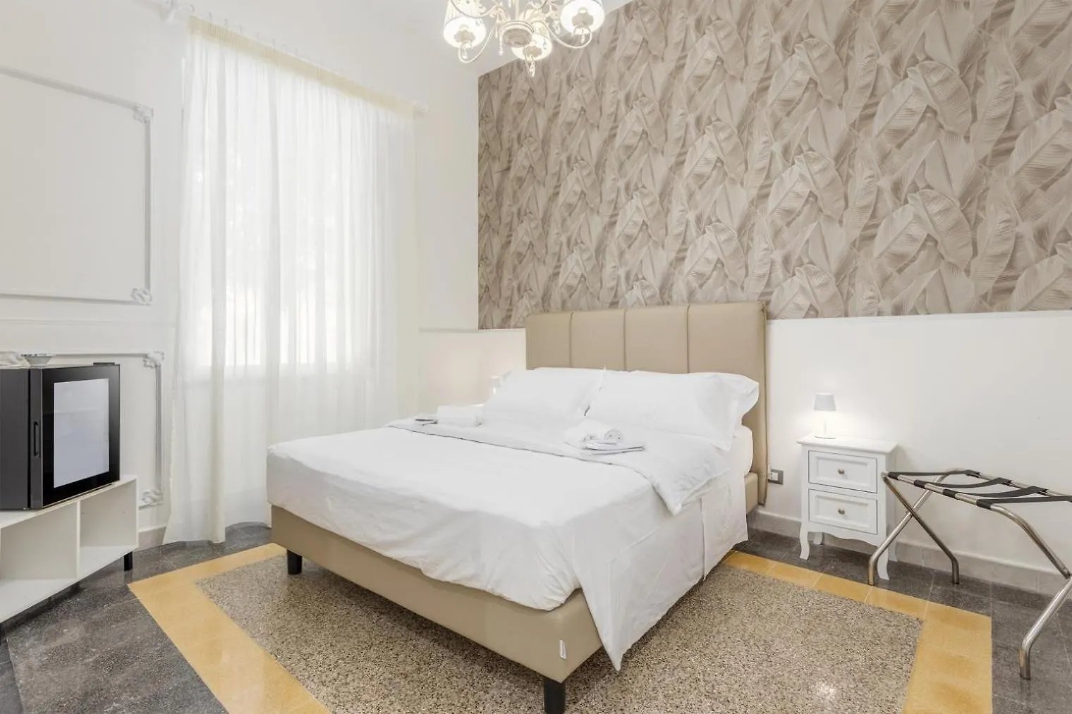 Nocleg ze śniadaniem Bed and Breakfast Aragona House Palermo