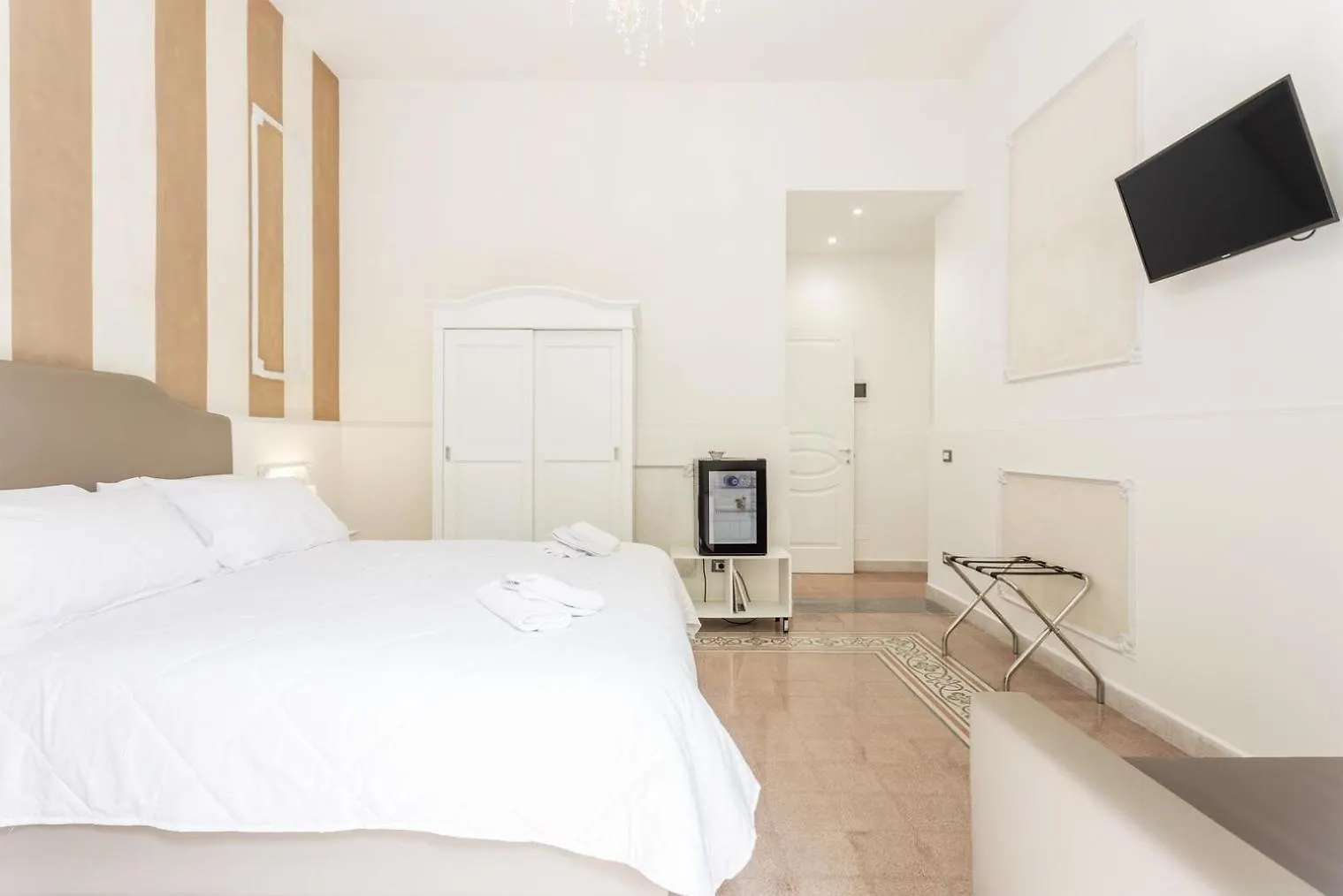 Aragona House Bed & Breakfast Palermo Italy